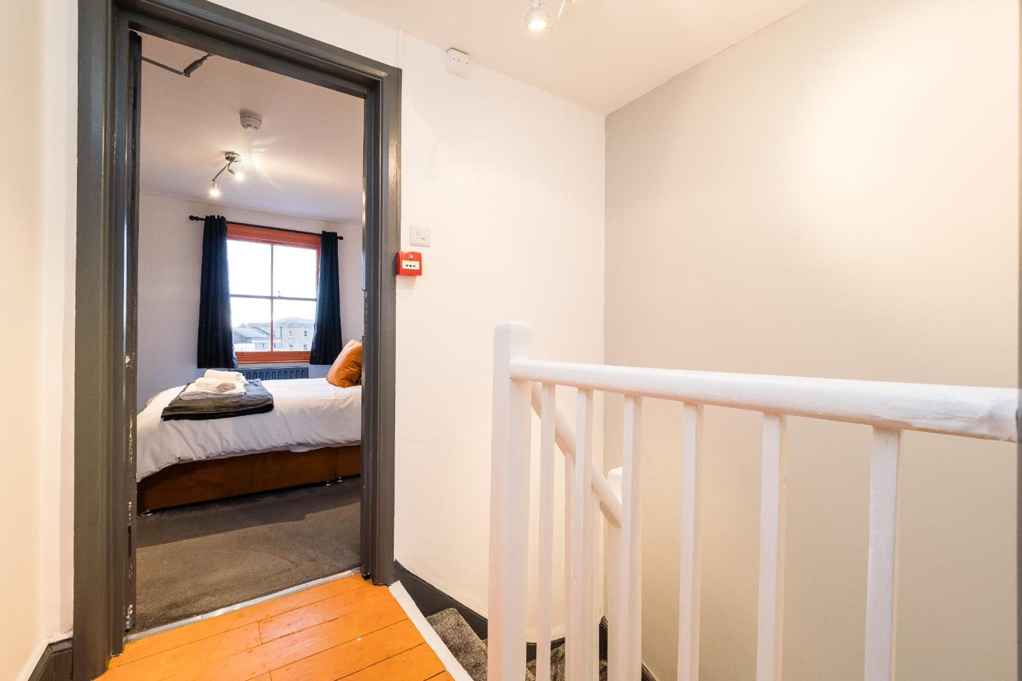 Spacious 6 Ensuite Bedroom House In Central Londra Exterior foto