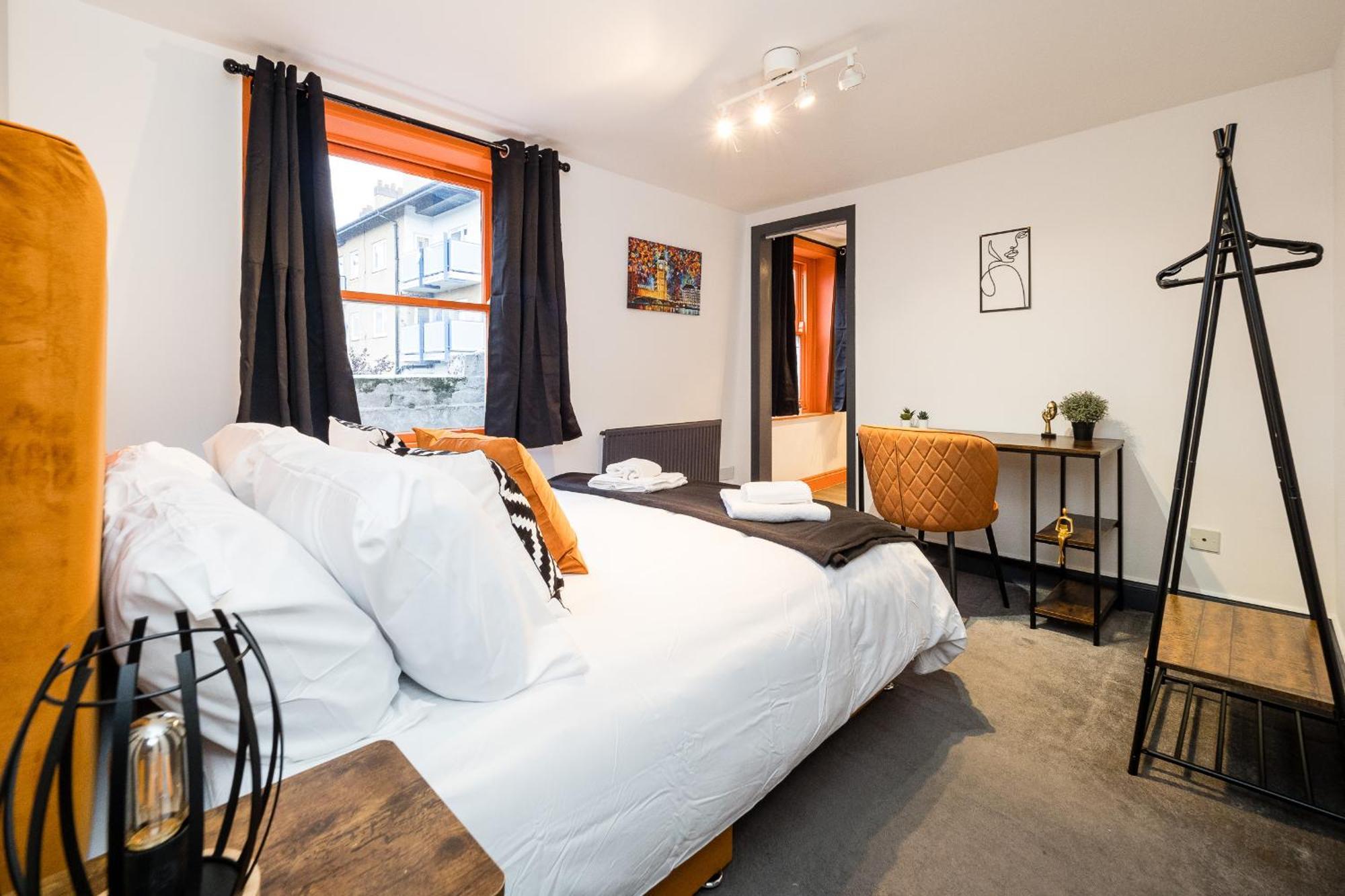 Spacious 6 Ensuite Bedroom House In Central Londra Exterior foto