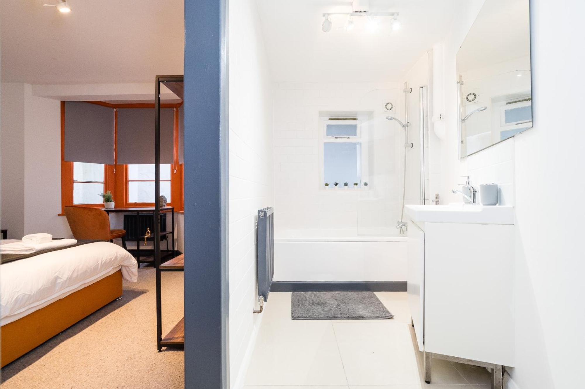 Spacious 6 Ensuite Bedroom House In Central Londra Exterior foto